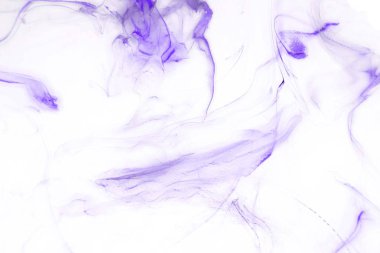 Beyaz kağıt arka planda renkli mürekkep ve suluboya doku. 