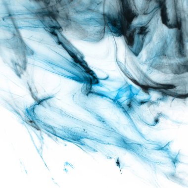 Beyaz kağıt arka planda renkli mavi mürekkep. Doku