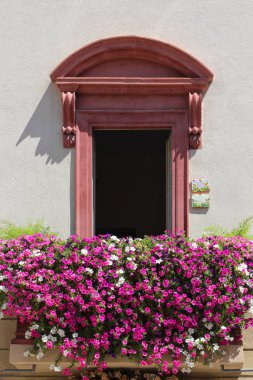 Spello, antik Roma ve Ortaçağ şehir, turistik ayrıntılar, Umbria, İtalya