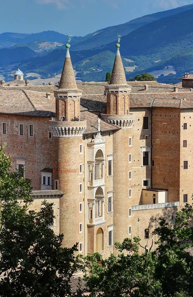 Urbino Itálie Vévodský Palác Město Panrorama Starobylé Historické Středověké Město — Stock fotografie