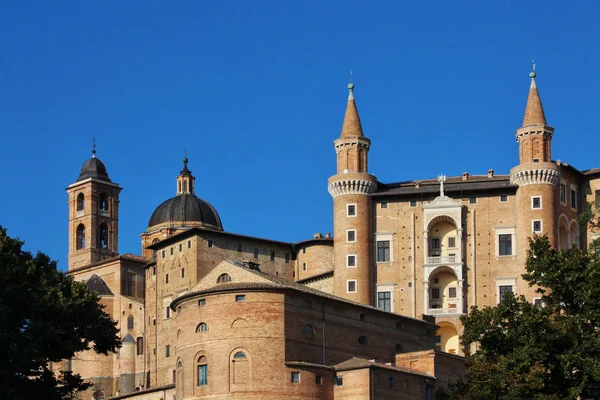 Urbino Itálie Vévodský Palác Město Panrorama Starobylé Historické Středověké Město — Stock fotografie