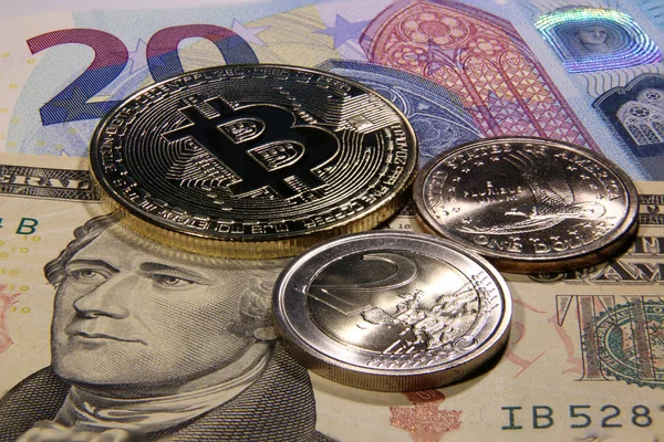 Bitcoin Dólares Moeda Euro Vida Peitoril Foto — Fotografia de Stock