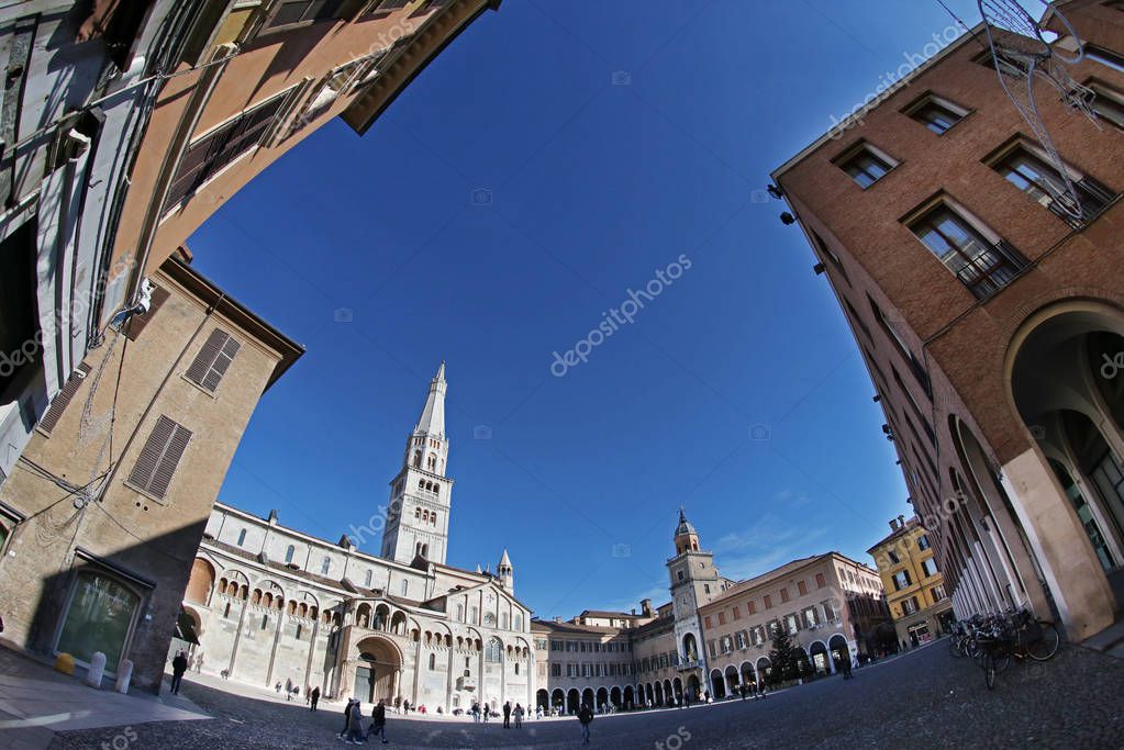 Modena, Emilia Romagna, Italy, Piazza Grande, Cathedral and Ghirlandina tower, Unesco world heritage site