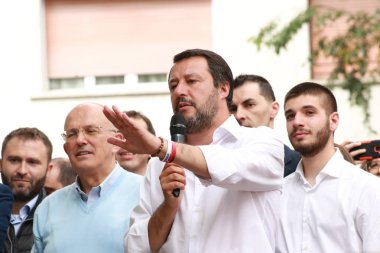Modena - İtalya, 3 Mayıs 2019: Matteo Salvini, kamu siyaset konferansı Lega partisi