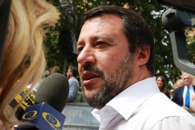 Modena - İtalya, 3 Mayıs 2019: Matteo Salvini, kamu siyaset konferansı Lega partisi