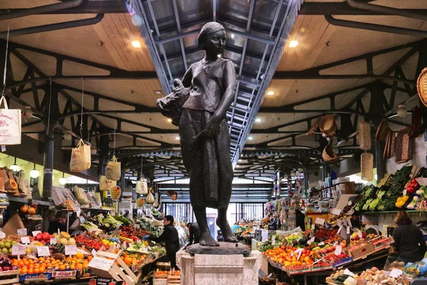 Modena Albinelli Traditionellen Markt Historischen Zentrum Der Stadt Zentraler Brunnen — Stockfoto