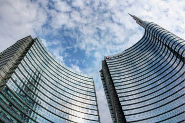 Milano, İtalya, Eylül 2019 - Piazza Gae Aulenti, gökdelenler, Milano Centro Direzionale, Porta Nuova