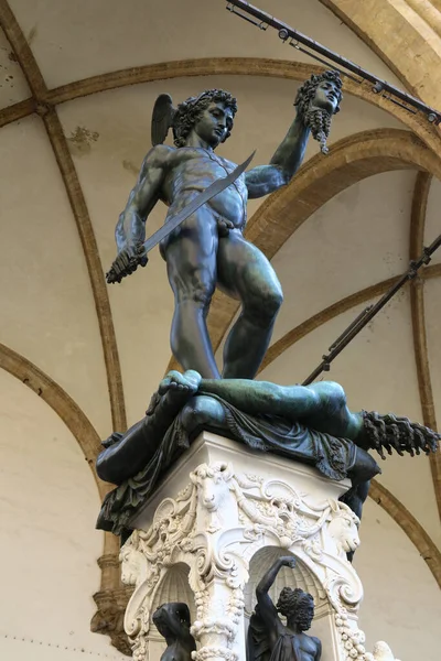 Perseusz Głową Meduzy Brązowy Posąg Benvenuto Celliniego Plac Signoria Florencja — Zdjęcie stockowe