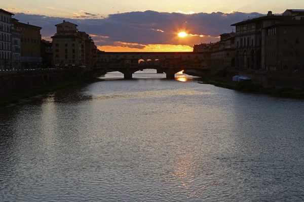 Sonnenuntergang Über Ponte Vecchio Alte Brücke Florenz Toskana Italien Touristenort — Stockfoto