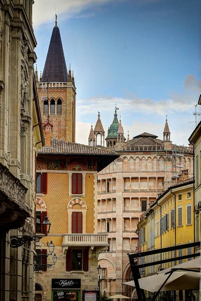 파르마 역사의 중심지 이탈리아의 에밀리아 로마냐 유적지 — 스톡 사진