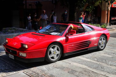 Castelfranco Emilia, Modena, İtalya, Eylül 2020 - Klasik araba detayı, Ferrari 348 GTS, kamuya açık gösteri
