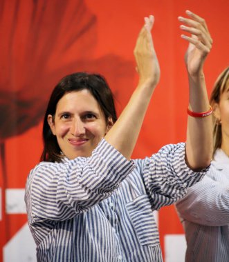 Modena, İtalya, 1 Eylül 2025 - Elly Schelin, Demokrat Parti sekreteri, İtalyan siyasetçi, Demokrat Parti PD kongresinde halk siyasi mitingi