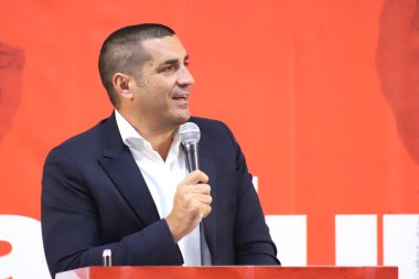 Modena, İtalya, 1 Eylül 2025 - Emilia-Romagna Bölgesi Başkanı Michele De Pascale, İtalyan politikacı, Demokrat Parti PD kongresinde halk siyaseti mitingi