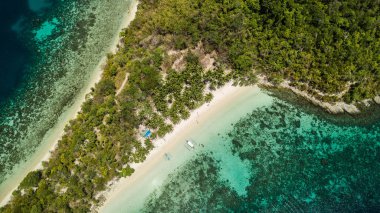 Port Barton, Palawan, Filipinler tropikal izole adanın güzel havadan görünümü