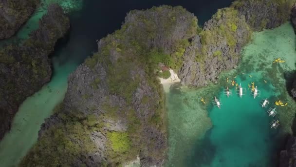 Letecký Pohled Velkou Malou Lagunu Nido Palawan Filipíny — Stock video