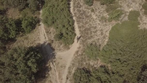 Cycliste Vtt Sur Paysage Rural — Video