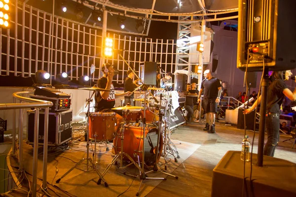 Odessa Ucrania Agosto 2014 Banda Rock Actuando Escenario Discoteca —  Fotos de Stock