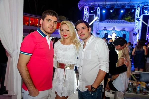 Odessa Ucraina Maggio 2013 Ibiza Night Club Persone Che Posano — Foto Stock