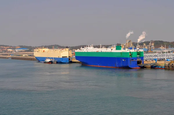 Roro Navio Porto Terminal Carro Carregamento Descarga — Fotografia de Stock