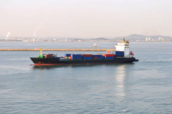 Navio Grande Contentor Navios Mercantes Nas Águas Costeiras Oceano — Fotografia de Stock