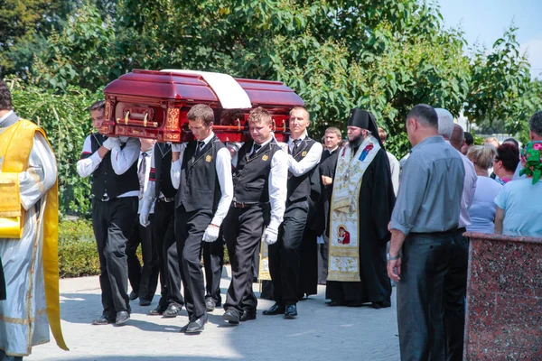 Odessa Ukraina August 2013 Slavonisk Begravelse Med Gravleggelse Avdøde Tempel – stockfoto
