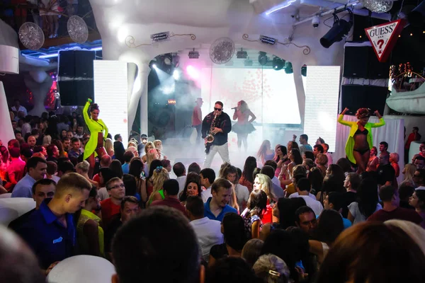 Odessa Ucrania Junio 2013 Fiesta Club Nocturno Gente Disfrutando Música — Foto de Stock