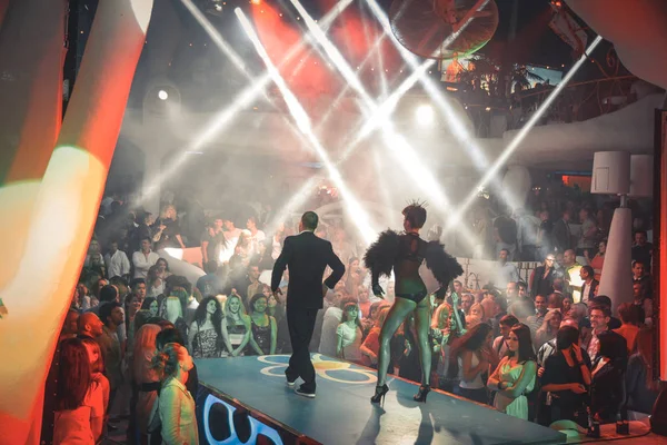 Odessa Ucrania Mayo 2013 Fiesta Club Nocturno Gente Disfrutando Bailando — Foto de Stock