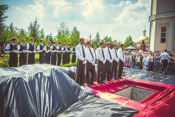 Odessa Ukraina August 2013 Slavonisk Begravelse Med Gravleggelse Avdøde Tempel – stockfoto