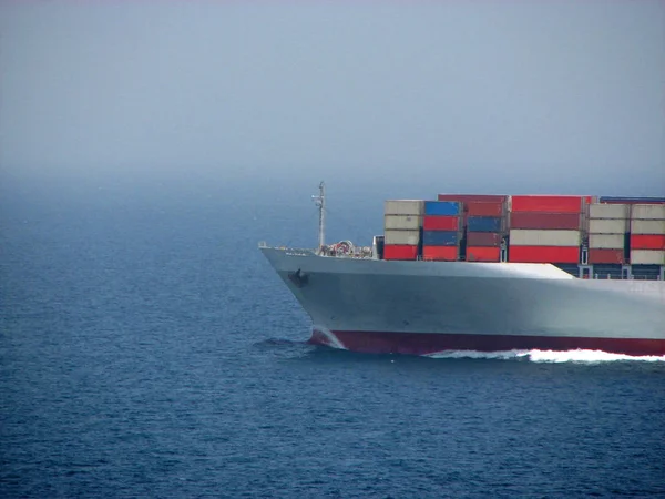 Large Merchant Ship Container Vessel Coastal Waters Ocean — Stock Photo, Image