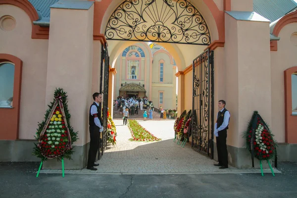 Odessa Ukraina August 2013 Slavonisk Begravelse Med Gravleggelse Avdøde Tempel – stockfoto