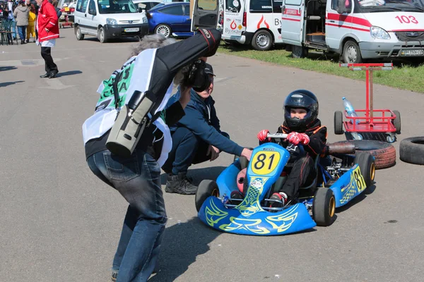 Odessa Ucrania Abril 2017 Campeonato Karting Niños Adolescentes Conductores Karts — Foto de Stock