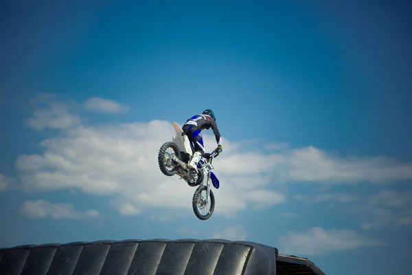 Odessa Ucrânia Agosto 2017 Piloto Profissional Fmx Freestyle Motocross Fazendo — Fotografia de Stock