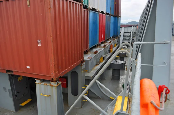 Containerschiff Deck Teil Des Schiffes Aus Nächster Nähe — Stockfoto