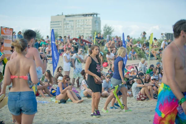 Odessa Ucrânia Agosto 2017 Festa Praia Verão Espectadores Praia Durante — Fotografia de Stock