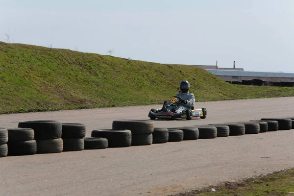 Odessa Ucrania Abril 2017 Campeonato Karting Pilotos Karts Casco Traje —  Fotos de Stock