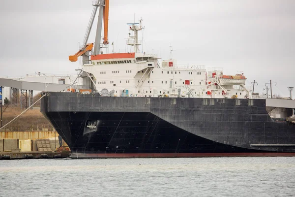 Roro Gemi Parçası Yakın Feribot Limanda Feribot Yükleme Terminal Boşaltma — Stok fotoğraf