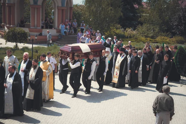 Odessa Ukraina August 2013 Slavonisk Begravelse Med Gravleggelse Avdøde Tempel – stockfoto