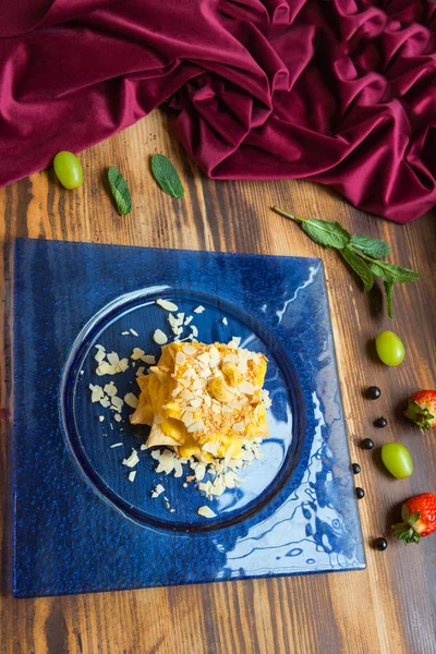 Dessert Napoleon Sprinkled Almonds Tea Composition — Stock Photo, Image