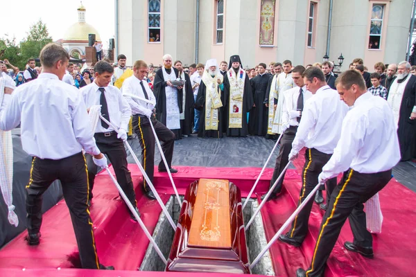 Odessa Ukraina August 2013 Slavonisk Begravelse Med Gravleggelse Avdøde Tempel – stockfoto