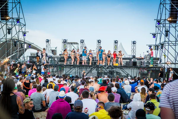 Odessa Ukraine August 2017 Summer Beach Party Spectators Beach Music — Stock Photo, Image