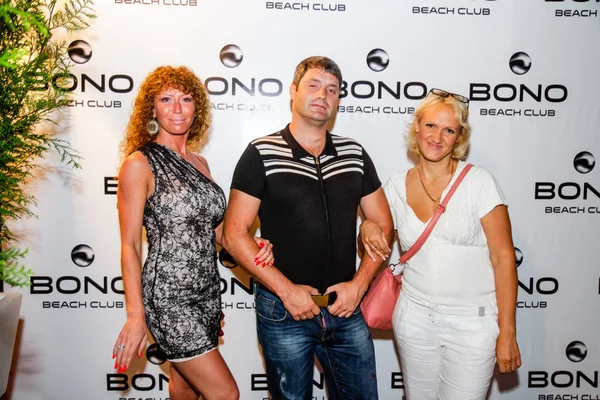 Odessa Ucrânia Junho 2013 Bono Beach Club Pessoas Posando Durante — Fotografia de Stock