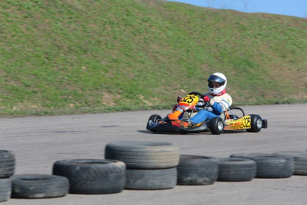 Odessa Ukraine April 2017 Kartmeisterschaft Kinder Jugendliche Und Erwachsene Kartfahrer — Stockfoto