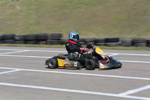 Odessa Ucrania Abril 2017 Campeonato Karting Niños Adolescentes Conductores Karts —  Fotos de Stock