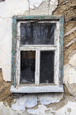 Boş eski duvar dokusu. Boyalı sıkıntılı duvar yüzeyi. Grungy geniş beton duvar. Grunge taş duvar arka plan. Hasarlı sıva ile shabby bina cephe. Soyut web afişi.