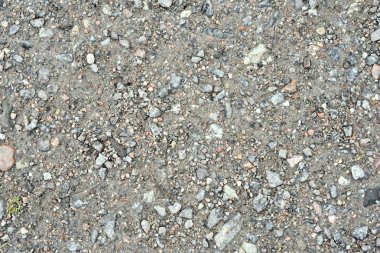 Yerdeki moloz üstüne moloz.