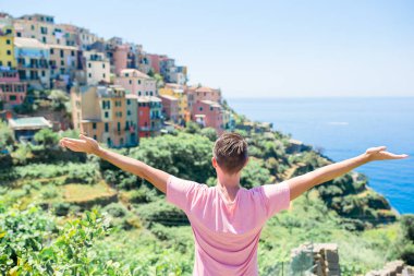 Manarola, Cinque Terre, Liguria, İtalya manzaralı turist