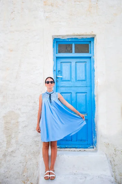 Young beautiful woman on vacation in Mykonos — Stock Photo, Image