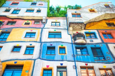 Hundertwasser Evi ile bahçe yukarı Viyana, Avusturya