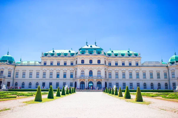 Paleis Belvedere in de zomer, Wenen, Oostenrijk — Stockfoto