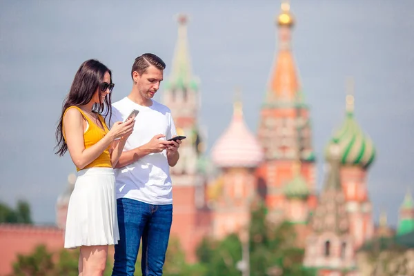 Happy young urban woman in european city. — Stock Photo, Image